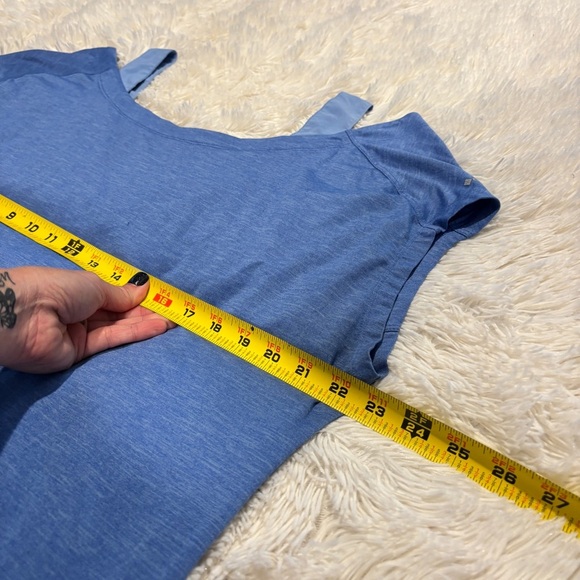 Columbia Women's blue Short Sleeve Cold Shoulder Tunic Top, Athletic Wear XL - Picture 3 of 9